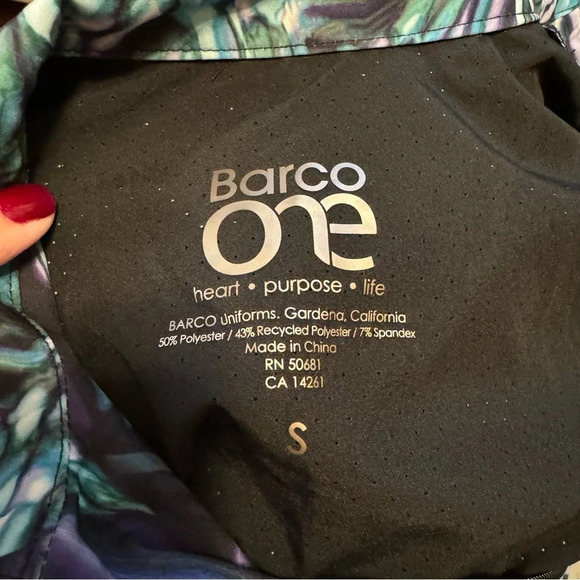 Barco One Scrub Jacket - Picture 4 of 6